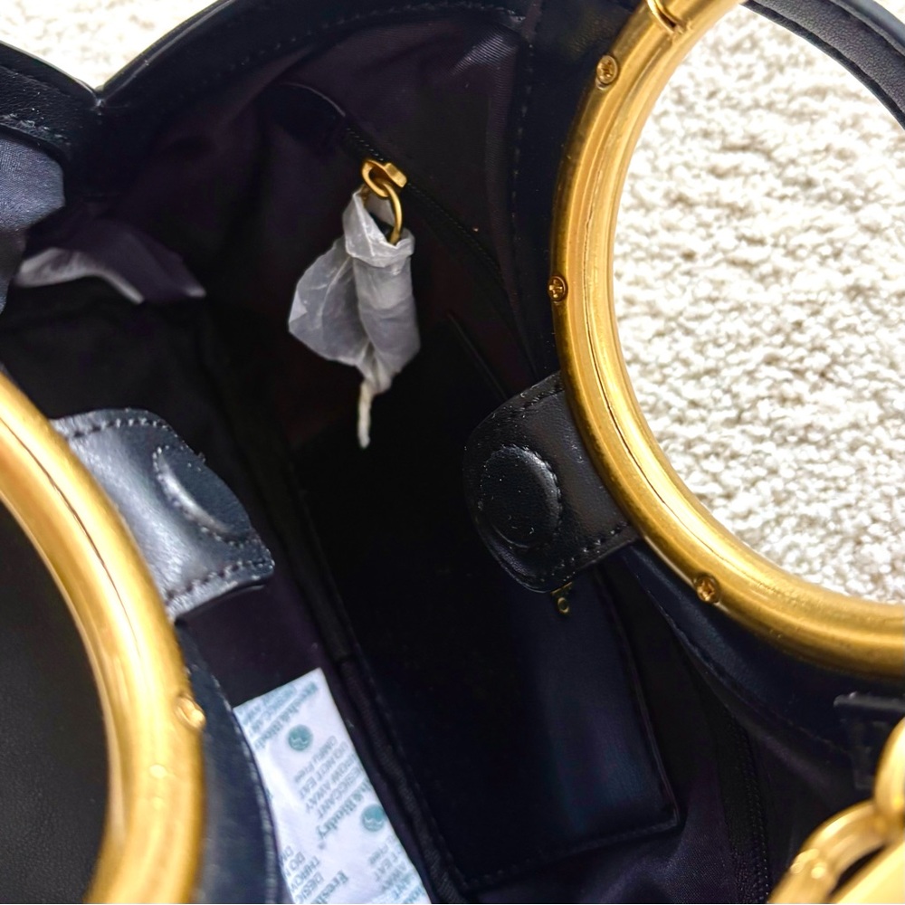 NWT! Vince Camuto Black Soft Hand Bag - Picture 8 of 8